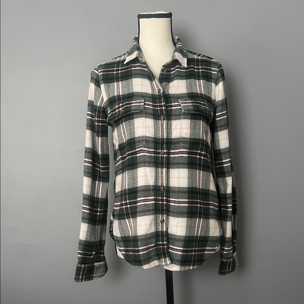 American Eagle Outfitters Green and White Plaid Shirt